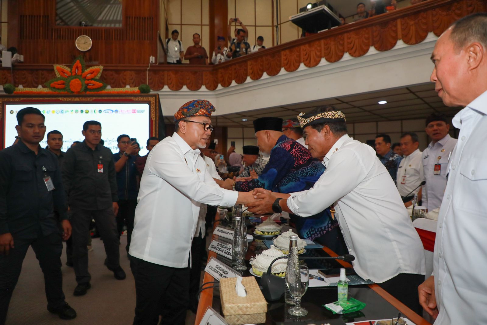 Gubernur Hadiri Rapat Konsolidasi Nasional Koperasi Merah Putih di Bali 