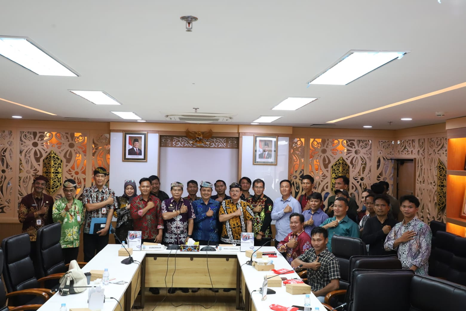  Gubernur Terima Aspirasi 10 Desa Terkait Persoalan MHA Desa Tujung 