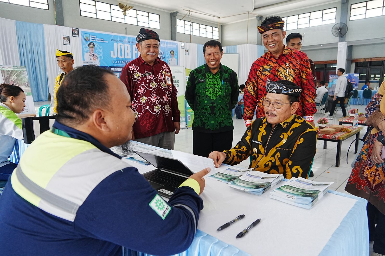 Buka Job Fair 2025, Wagub Dorong Sinergi Pemerintah dan Dunia Usaha Tekan Angka Kemiskinan